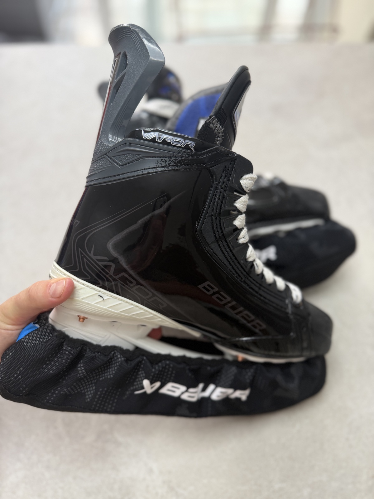 Flylite hockey skate finished in a Stealth Wrap close up